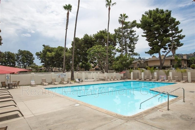 $2,000- 1 Bed / 1 Bath Condo located in Mission Plaza Complex in Mission Valley property image