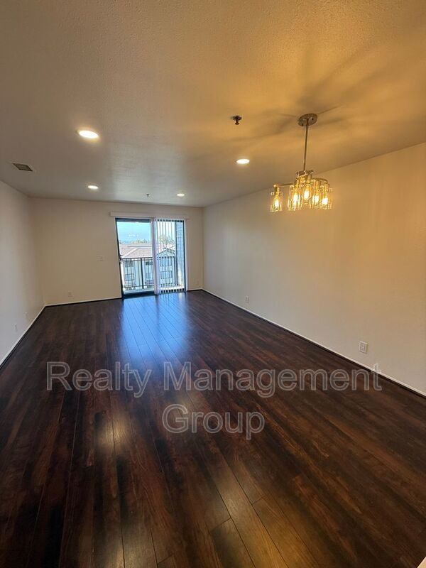 $2,600 - 2 Bed/ 2 Bath Renovated Condo Near SDSU property image