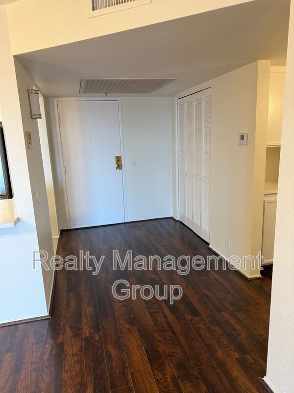 $2,600 - 2 Bed/ 2 Bath Renovated Condo Near SDSU property image