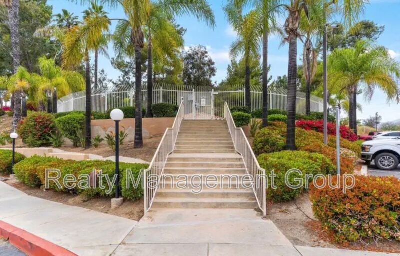 $3,700 - 3 Bed / 2.5 Bath Upgraded Townhome in The Knolls Community property image